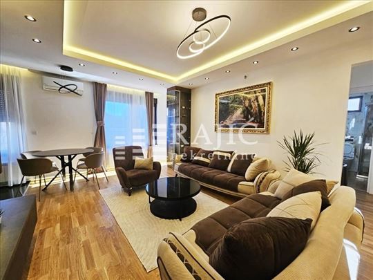 Lekino brdo,Kolašinska,74m2,3.0-luksuzan #4404