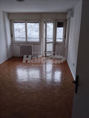 Lep 2.5 soban stan Blvr Zorana Djindjica, blok 29