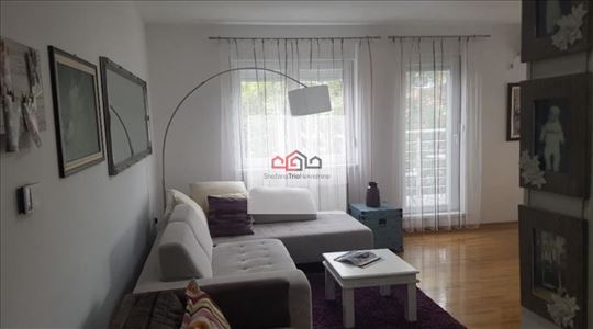 NameŠten Petosoban Dupleks  Sa GaraŽnim Parking  M