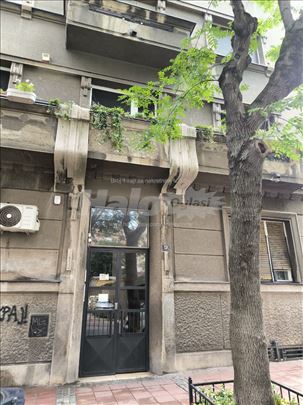 Salonac centar Narodno pozorište HITNO