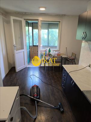 Titel 70m2, dvoiposoban stan u centru