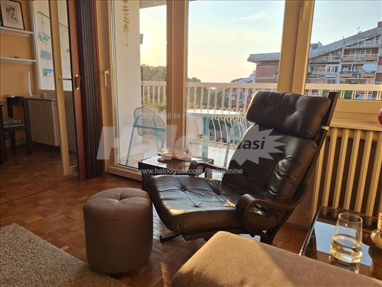 Trosoban Stan Medaković 3