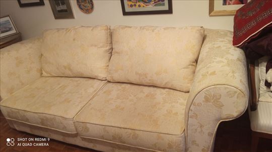 Dva jastuka za ledja