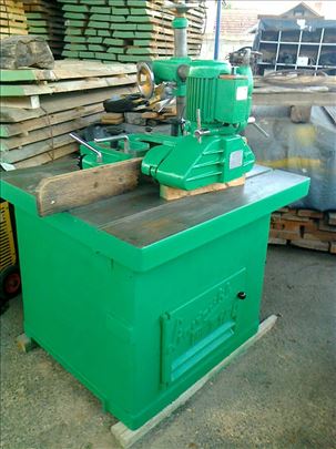 Frezer SCM sa foršubom