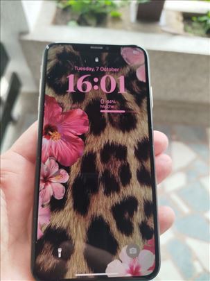 Iphone xs max 256, očuvan maksimalno!!!