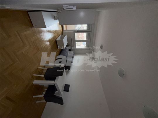 Izdajem Namesten Stan od 50cm3 Pozarevac (centar)