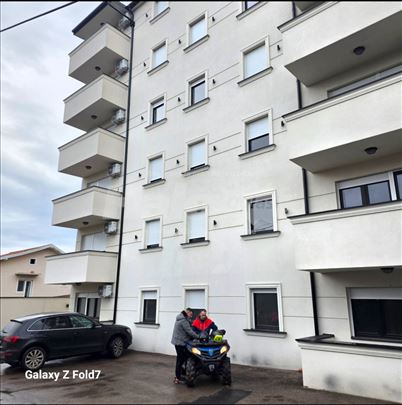 Luksuzni novi stanovi – Jajinci | Mir, priroda