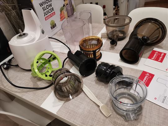 Sokovnik za sporo ceđenje Kuvings