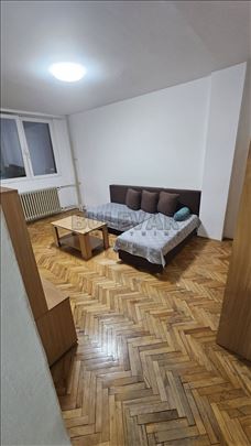 Izdaje se odličan  dvosoban stan u blizini Delte, 