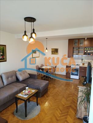 Izdaje se stan kod Medicinskog fakulteta, 45m2