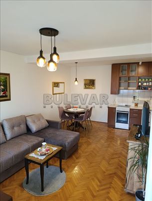 Izdaje se stan kod Medicinskog fakulteta, 45m2