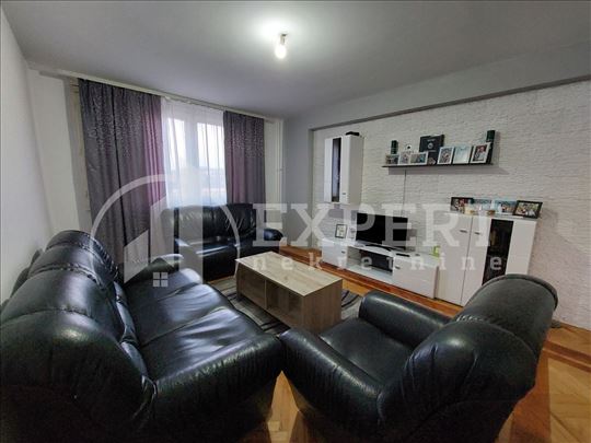 Izdaje se trosoban stan kod DIF-a, 68m2