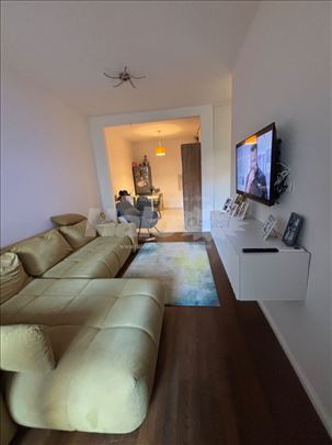 Jednoiposoban stan na Zvezdari