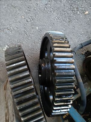 Koron za buldozer za tg 75 tg 50