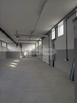 Prodaja hale sa stambeno-poslovnim prostorom