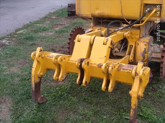 Riper za buldozer tg 75 tg 50