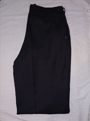 Štofane pantalone