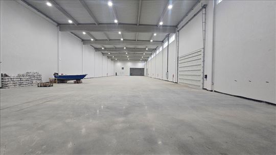 Zidana hala u Dobanovcima