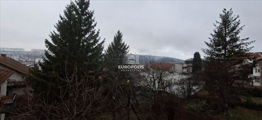 2.5 sa parking mestom ID#8854