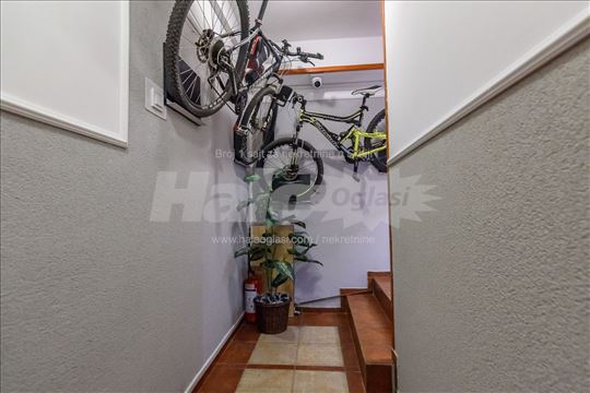 Exkluzivan Četvorosoban Stan Na Dorćolu