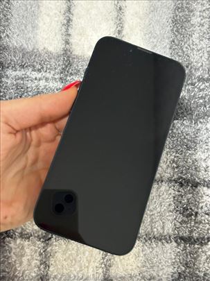 Iphone 14 sa dve maske 