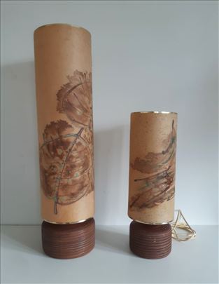 Par lampi sa keramickim postoljem i oslikanim abaz