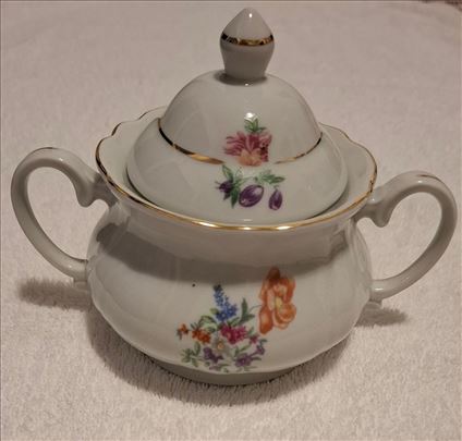 Posuda od porcelana - RETKO