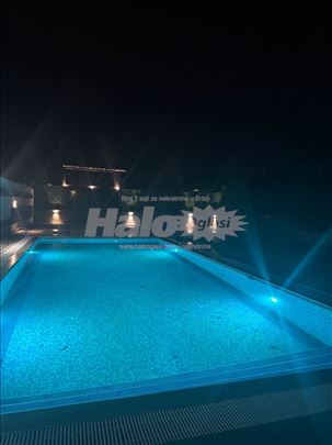 Prodaja luksuznih villa sa bazenom Novi Banovci