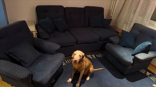 Trosed na razvlačenje i dve fotelje