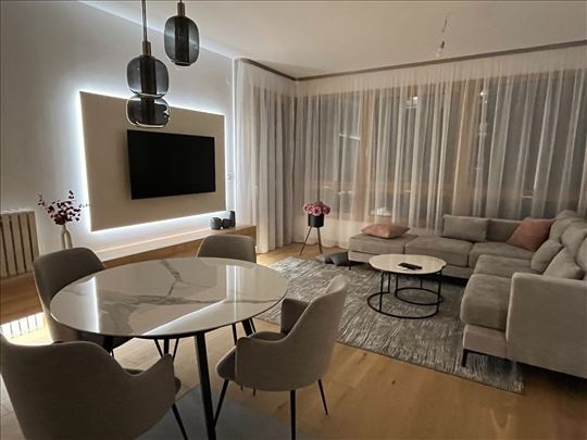 ZepTerra,lux, opremljen, garaža, ID 19653