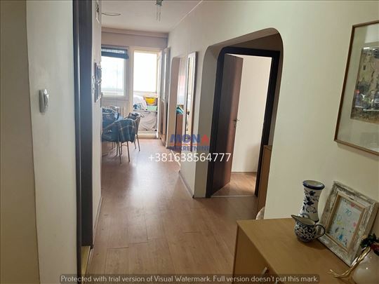 Blok 70,svetao,funkcionalan,rampa za invalide, 2.5