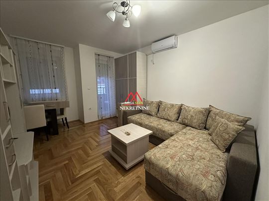 Garsonjera - 25m2 - Telep-Bulevar patrijarha Pavla