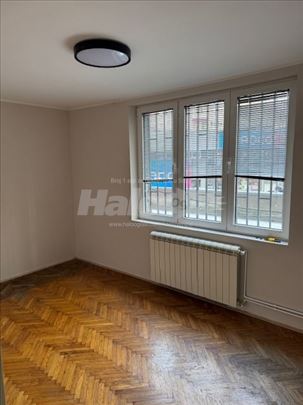 Izdajem stan 54m2  Gradske bolnice odmah useljiv