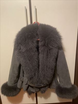 Jakna sa prirodnim krznom, novo. 