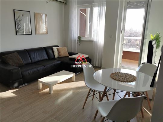 Jednoiposoban stan - 40m2 - Telep 