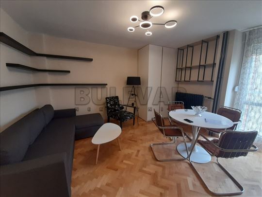 Jenoiposoban stan kod Delte, potpuno sređen