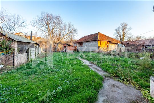 Na prodaju kuća u Donjoj Vrežini