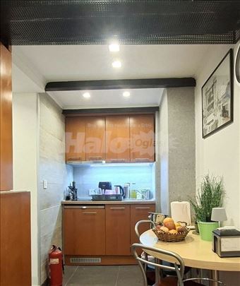 Prodaja,1.5 Stan u Centru grada -Zmaj Jovina