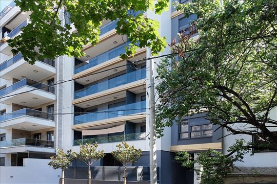 Prodajemo petosoban stan, Autokomanda, 131m²