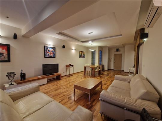 Prodajemo trosoban stan, Gornji Dorcol, 122m²