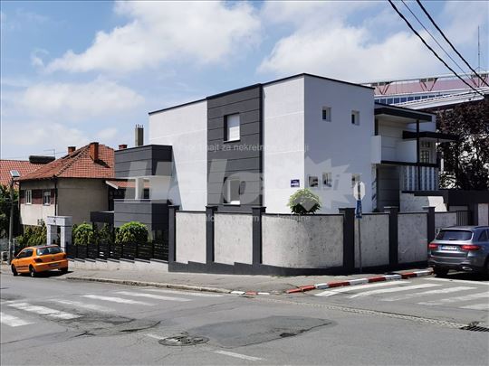 Stan četvorosoban 140m2 za razne delatnosti 