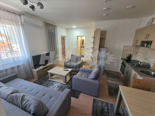 Troiposoban stan Vojvode Putnika 13