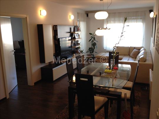 Denkova Basta 72m2,3.0sob, 2/7,lux, namesten+garaz