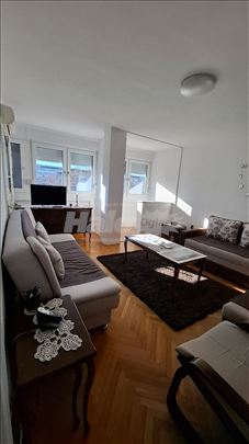 Dvosoban stan Blok 37