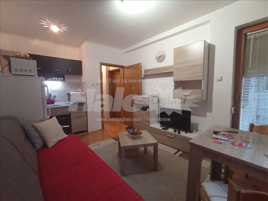 Izdaje se jednosoban stan