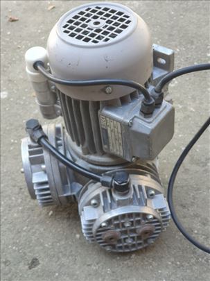 KNF Neuberger N 735 3ATE Diaphragm Gas Pumpa