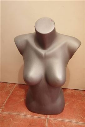 Lutka za izlaganje odeće