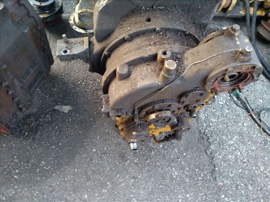 Pretvarač za buldozer tg 140