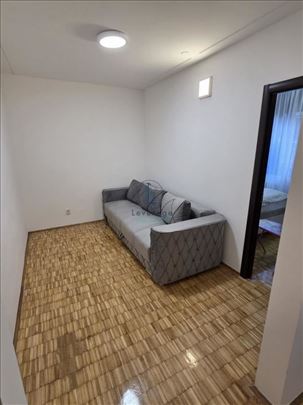 Višnjički venac, 48m2