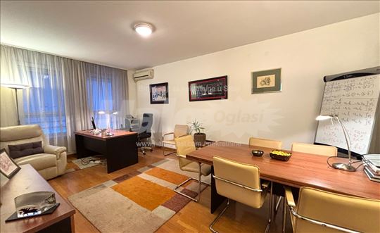 Belvil stambeno-poslovni prostor + garaža